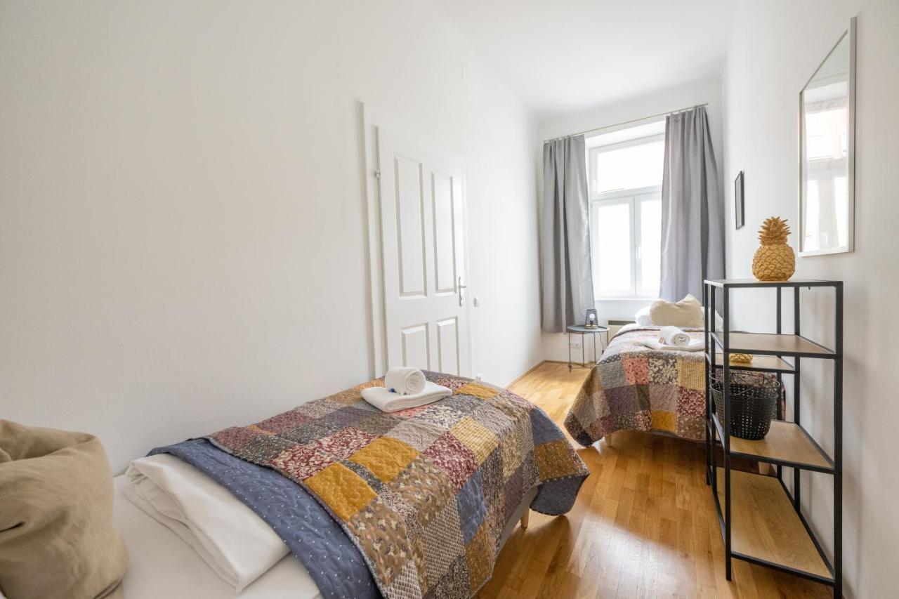 Roksox-home Meidling Schloss Schoenbrunn Apartmán *